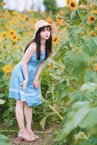 Elegant Visuals: Art Language Vol.4539 Featuring the Graceful Er Jia Liu - image 1