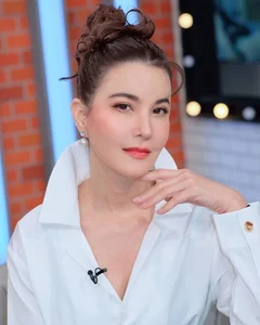 Thai Stars of the Dragon Year: High Education and Stunning Visuals of Mario Maurer and More - image 26