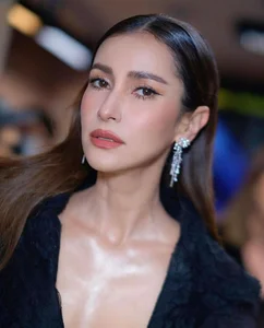 Thai Stars of the Dragon Year: High Education and Stunning Visuals of Mario Maurer and More - image 19