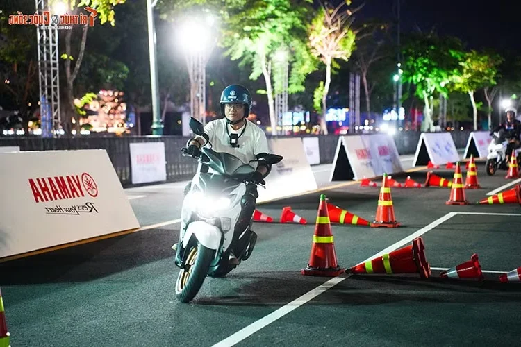 Yamaha Gear Hybrid Arrives in Vietnam: A Formidable Rival to the Honda Vision Starting at 30.4 Million