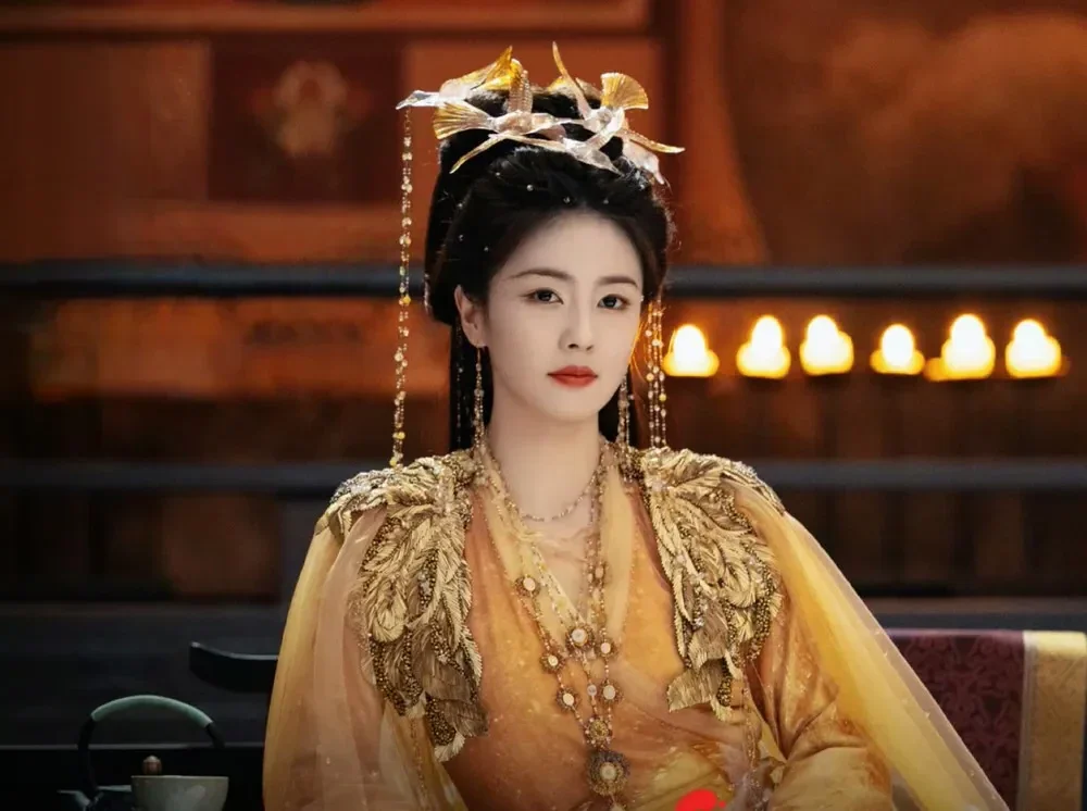 The Inspiring Journey of Bai Lu: From Professional Model to Leading C-Drama Star and Her Personal Health Revelations