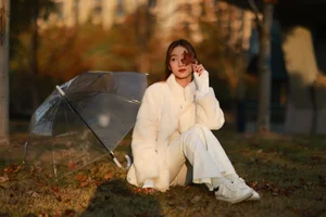 YiTuYu Art Language Vol.10073 Ting Zi - Captivating 39-Page Fine Art Photography Gallery - image 4