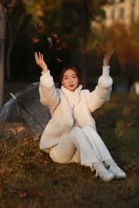 YiTuYu Art Language Vol.10073 Ting Zi - Captivating 39-Page Fine Art Photography Gallery - image 34