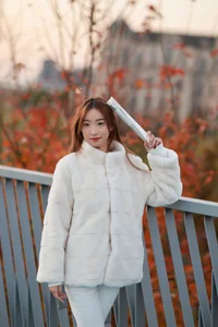 YiTuYu Art Language Vol.10073 Ting Zi - Captivating 39-Page Fine Art Photography Gallery - image 3