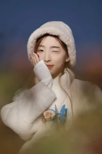 YiTuYu Art Language Vol.10073 Ting Zi - Captivating 39-Page Fine Art Photography Gallery - image 1