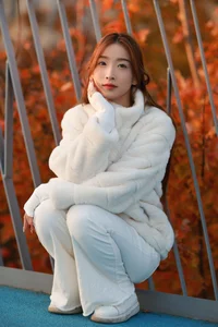 YiTuYu Art Language Vol.10073 Ting Zi - Captivating 39-Page Fine Art Photography Gallery - image 14