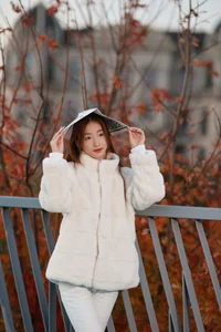 YiTuYu Art Language Vol.10073 Ting Zi - Captivating 39-Page Fine Art Photography Gallery - image 12