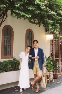 Lan Phuong Graces Stage as Moon Lady While Four Months Pregnant - image 2