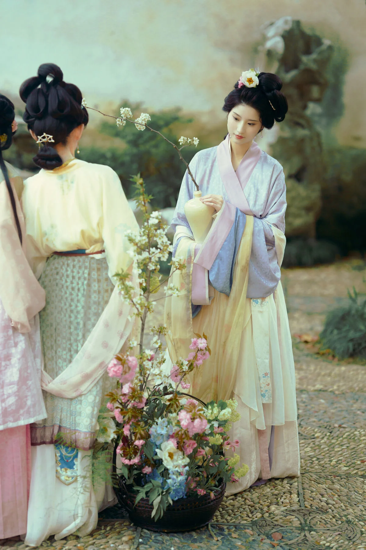 Ethereal Spring Glow: Yu Wei Jiang Captivates in the Art Language Vol. 9069 Photography Series
