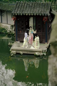 Ethereal Spring Glow: Yu Wei Jiang Captivates in the Art Language Vol. 9069 Photography Series - image 7