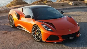Lotus Emira 420 Sport Unveiled: Enhanced Power and Lightweight Performance - image 4