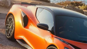 Lotus Emira 420 Sport Unveiled: Enhanced Power and Lightweight Performance - image 7