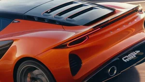 Lotus Emira 420 Sport Unveiled: Enhanced Power and Lightweight Performance - image 3