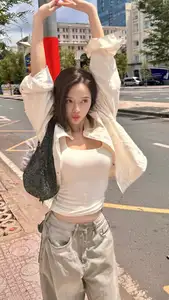 Hot Girl Le Ly Lan Huong: Pristine Beauty Captivates Social Media - image 6