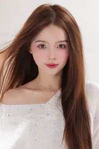 Hot Girl Le Ly Lan Huong: Pristine Beauty Captivates Social Media - image 10