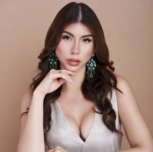 Stripped of Her Crown: The Gorgeous Beauty Queen Disqualified from International Pageants Due to Pregnancy - image 5