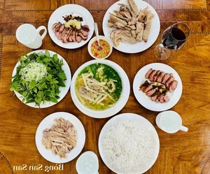 Actress Dieu Huong and Husband Share Sweet Family Moments in the US - image 10