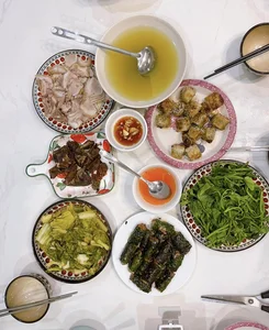 Singer Nguyen Ngoc Anh Inspires Fans with Cozy Rainy Day Comfort Food - image 8