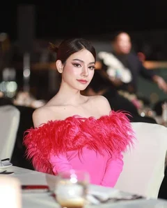 Vietnamese-Thai Beauty Queen Paulius Prajakrattanakul Takes China by Storm - image 1