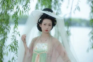 YiTuYu Art Language Vol.7473: A Study in Grace with Zhi Shi - image 4