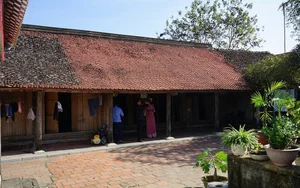 Inside Vietnam’s Most Beautiful 200-Year-Old Ancient House and Its Architectural Marvels - image 0