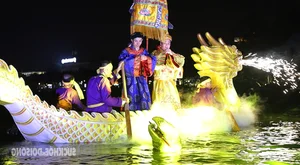 Hanoi Night Tourism: The Majestic Sword Restoration Reenactment at Ngoc Son Temple - image 5