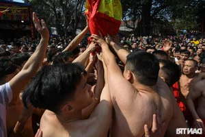 The Vibrant Dong Ky Firecracker Festival: Welcoming Spring in Northern Vietnam - image 4