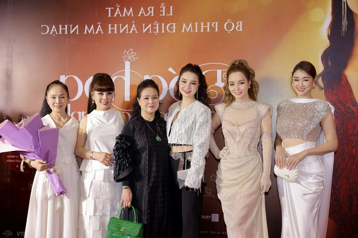 Bằng Kiều Joins Trizzie Phương Trinh and Mai Thu Huyền at Star-Studded Movie Premiere