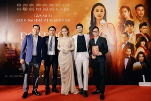 Bằng Kiều Joins Trizzie Phương Trinh and Mai Thu Huyền at Star-Studded Movie Premiere - image 5