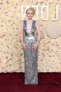 Stunning Red Carpet Fashion Highlights from Golden Globes 2024 - image 4