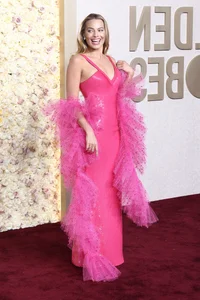 Stunning Red Carpet Fashion Highlights from Golden Globes 2024 - image 8