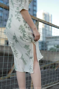Elegant Model Xiao Jie in IESS Collection: Delicate Sheer Fashion Aesthetics - image 44