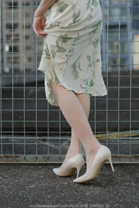 Elegant Model Xiao Jie in IESS Collection: Delicate Sheer Fashion Aesthetics - image 79