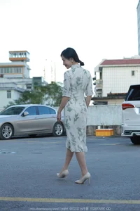Elegant Model Xiao Jie in IESS Collection: Delicate Sheer Fashion Aesthetics - image 23
