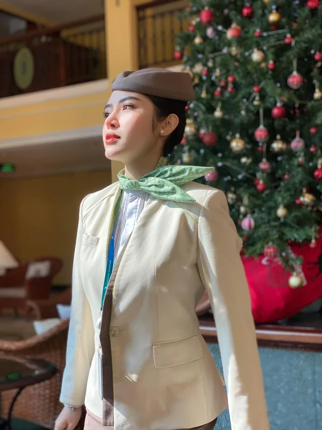 Where Is Phan Que Chi Now? The Life of Vietnam's Famous Flight Attendant