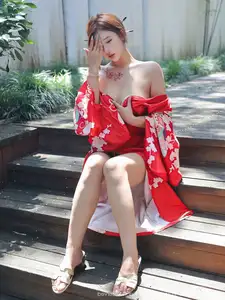 Jin Yun Xi Yuki: Enchanting Beauty in a Fiery Red Kimono, Captivating Every Gaze - XiuRen No.10683 - image 23