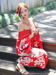 Jin Yun Xi Yuki: Enchanting Beauty in a Fiery Red Kimono, Captivating Every Gaze - XiuRen No.10683 - image 40