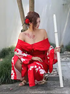 Jin Yun Xi Yuki: Enchanting Beauty in a Fiery Red Kimono, Captivating Every Gaze - XiuRen No.10683 - image 12