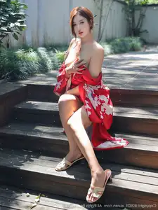 Jin Yun Xi Yuki: Enchanting Beauty in a Fiery Red Kimono, Captivating Every Gaze - XiuRen No.10683 - image 31