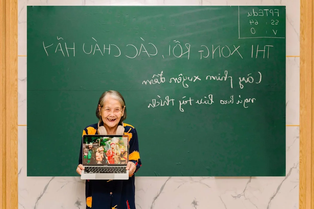 Heartwarming Ways Grandparents Celebrate Students After Final Exams and Academic Milestones