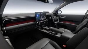 2027 Hyundai Elantra Debuts: A Futuristic Electric-Look Sedan Packed with Innovation - image 1