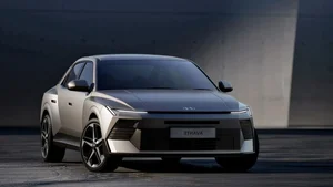 2027 Hyundai Elantra Debuts: A Futuristic Electric-Look Sedan Packed with Innovation - image 0