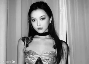 The Stunning Transformation of Li Yan: Faye Wong's Daughter at 18 - image 3