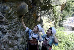 The Science Behind China's Strange Egg-Laying Cliff of Chan Da Ya - image 2