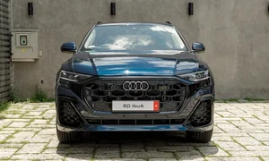 Audi Q8 S Line 2024 Arrives in Vietnam with Premium Pricing - image 0