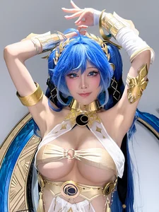 Stunning Shui Miao Aqua Cosplay - Exclusive Selfie Tier Luno Photo Collection for Fans of Aesthetic Portraiture and High-Quality Cosplay Photography - image 10