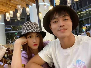 Van Toan and Hoa Minzy: The Surprising Proposal Moment That Went Viral - image 4