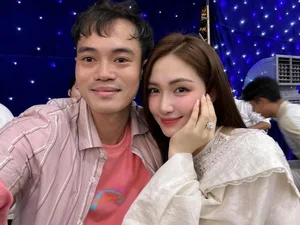 Van Toan and Hoa Minzy: The Surprising Proposal Moment That Went Viral - image 3