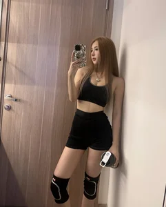 Tuyen Quang Beauty Stuns Social Media with Radiant Skin and Elegant Bikini Fashion Gallery - image 2
