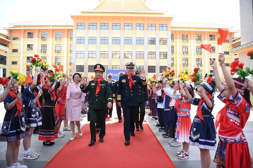 General Phan Van Giang's Outstanding Diplomatic Visit to China